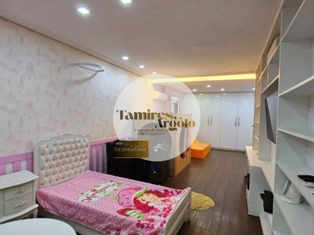 Casa para Venda em Santana de Parnaíba - 4