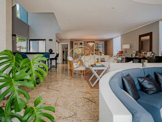 Casa para Venda em Santana de Parnaíba - 5